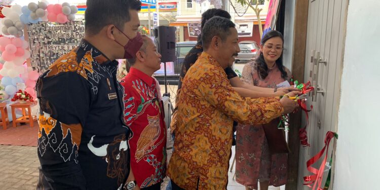 Kantor Notaris dan PPAT Treytje Wondal Resmi Beroperasi