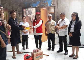 Dinsos Minahasa Salurkan Bantuan Pada Korban Bencana Kebakaran Dan Angin Puting Beliung