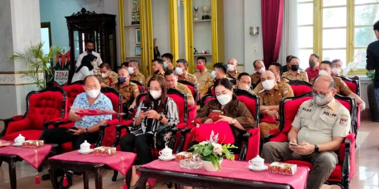 Hukum Tua Desa Kiawa Satu Utara Lakukan Studi Tiru Di Kabupaten Malang