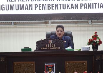 Glady Kandouw Pimpin Rapat Paripurna Terkait Ranperda Inisiatif DPRD Tentang Minuman Alkohol dan Penyampain LKPJ Kepala Daerah Tahun 2022