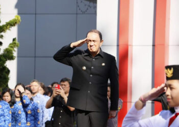 Peringati Hardiknas, Bupati ROR Bacakan Sambutan Menteri Nadien Anwar Makarim