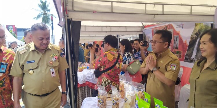 Meriahkan HUT Kemenkum HAM ke-78, Pemkab Minahasa Buka Stand Pameran