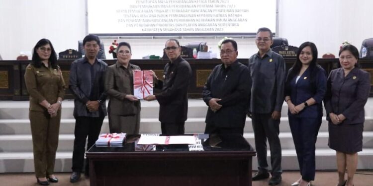 DPRD Minahasa Gelar Paripurna Tutup Buka Masa Persidangan Tahun 2023