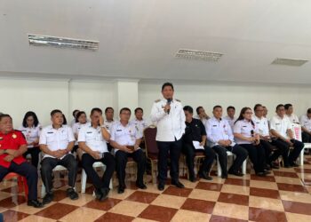 Kumendong : Nilailah Saya Apa Adanya