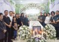 Melayat Di Rumah Duka, Pj Bupati Kumendong dan Jajaran Gelar Ibadah Penghiburan Atas Meninggalnya Ayah Dari Sekd Minahasa