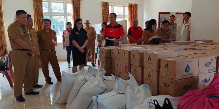 Pemkab Minahasa Bantu Korban Bencana Alam Erupsi Gunung Ruang