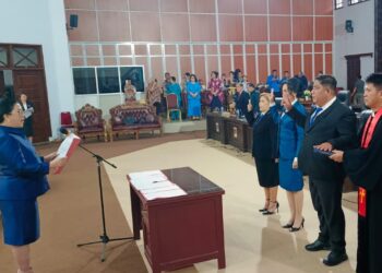 Ketua DPRD Minahasa Lantik Tiga Anggota PAW Periode 2019-2024