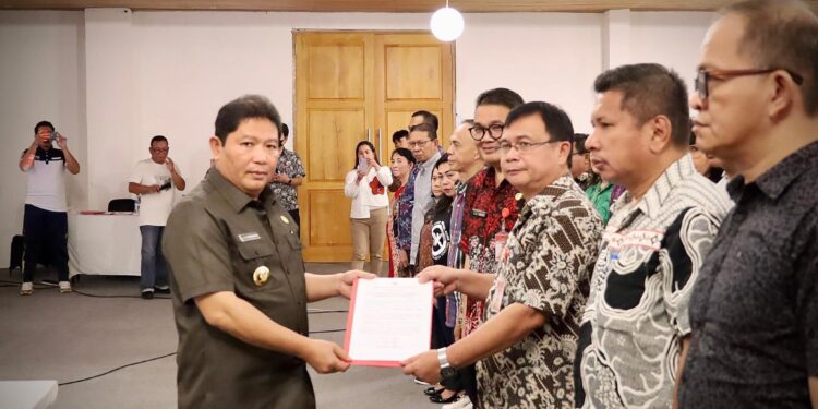 Pj Bupati Minahasa Kukuhkan  Gugus Tugas Penanggulangan TPPO Masa Bakti 2024-2028