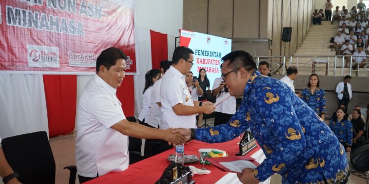 384 P3K dan 17 PNS Dilantik Pj Bupati Kumendong