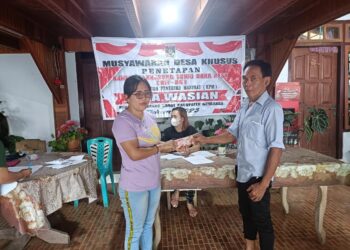 Pemdes Wasian Salurkan BLT Januari, Februari dan Maret