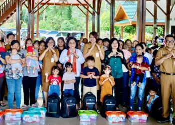 Ketua TP-PKK Minahasa Hadiri Sosialisasi Pencegahan Perkawinan Usia Dini 