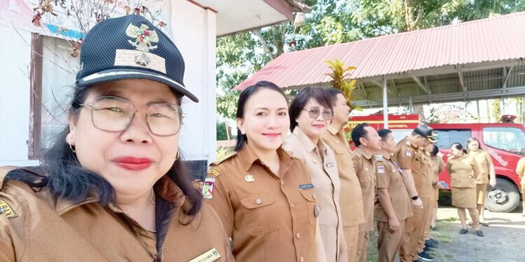 Hukum Tua Desa Kanonang Tiga Mengikuti Upacara Peringatan Hari Sumpah Pemuda Ke 95