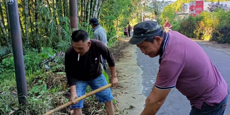 Hukum Tua Desa Kanonang Tiga Apresiasi Keterlibat Masyarakat Dalam Kerja Bakti