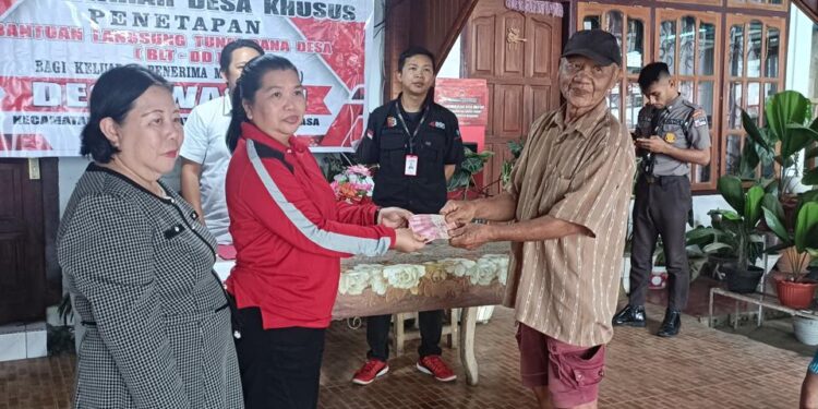 Pemdes Wasian Salurkan BLT Juli, Agustus dan September Kepada 19 KPM