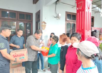 Pemkab Minahasa Berikan Bantuan Kepada Keluarga Terdampak Banjir di Kecamatan Eris