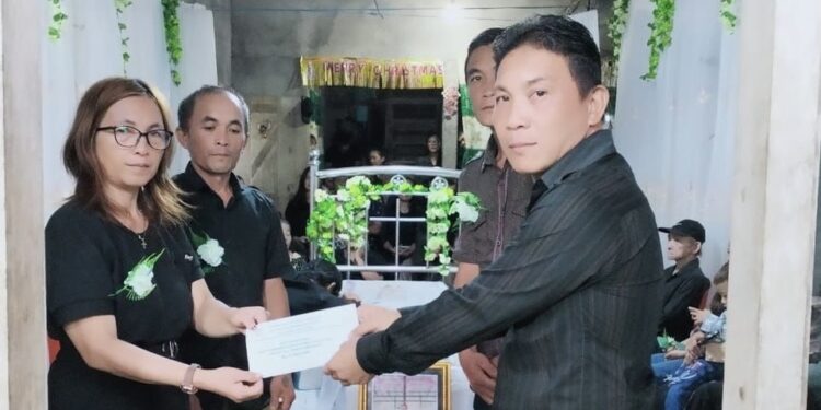 Hukum Tua Kiawa Satu Utara Jones Sangeroki Sebut Program Pemberian Santunan Duka Tetap Berjalan