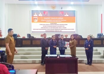 Sekda Watania Hadiri Rapat Paripurna Pembicaraan Tingkat II Ranperda Pertanggungjawaban APBD 2023 Serta RPJPD 2025- 2045