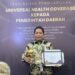 Prioritaskan Jaminan Kesehatan, Bupati Minahasa Jemmy Kumendong  Terima Penghargaan UHC