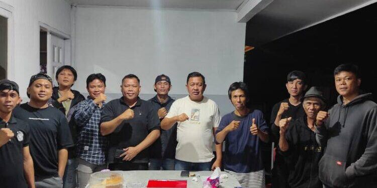 Pasangan Bakal Calon Bupati Mitra RK-FT Dapat Dukungan Dari Komunitas Kawanua Bersatu Tombatu