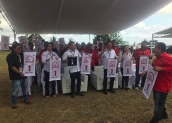 Saling Teriak Yel-Yel, Mulai Dari “Mitra One” Sampai “DB 1J for RK-FT” Hiasi Penetapan Nomor Urut Paslon