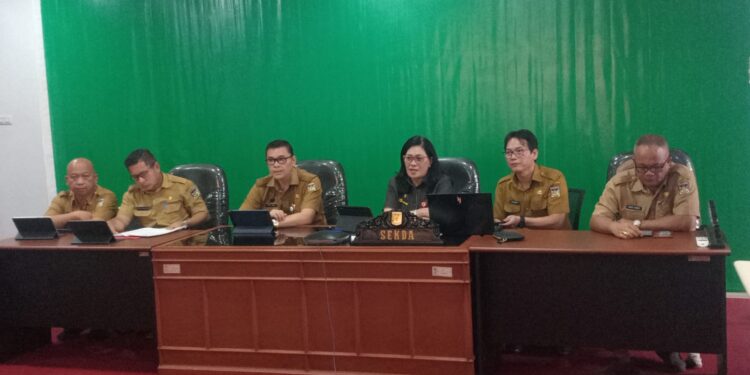 Sekda Lynda Watania Ikuti Rapat Desk Verifikasi Optimalisasi Indeks MCP 2024 yang Digelar KPK RI