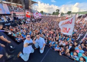 Wenny Lumentut : Rakyat Susah Pemimpin Juga Harus Susah