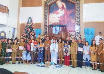 Pemkab Minahasa Gelar Safari Natal di  Kecamatan Mandolang, Tombulu, Pineleng, Tombariri dan Tombariri Timur 