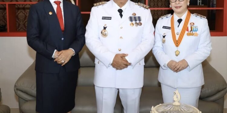 Bupati Robby Dondokambey Sampaikan Pidato Perdana