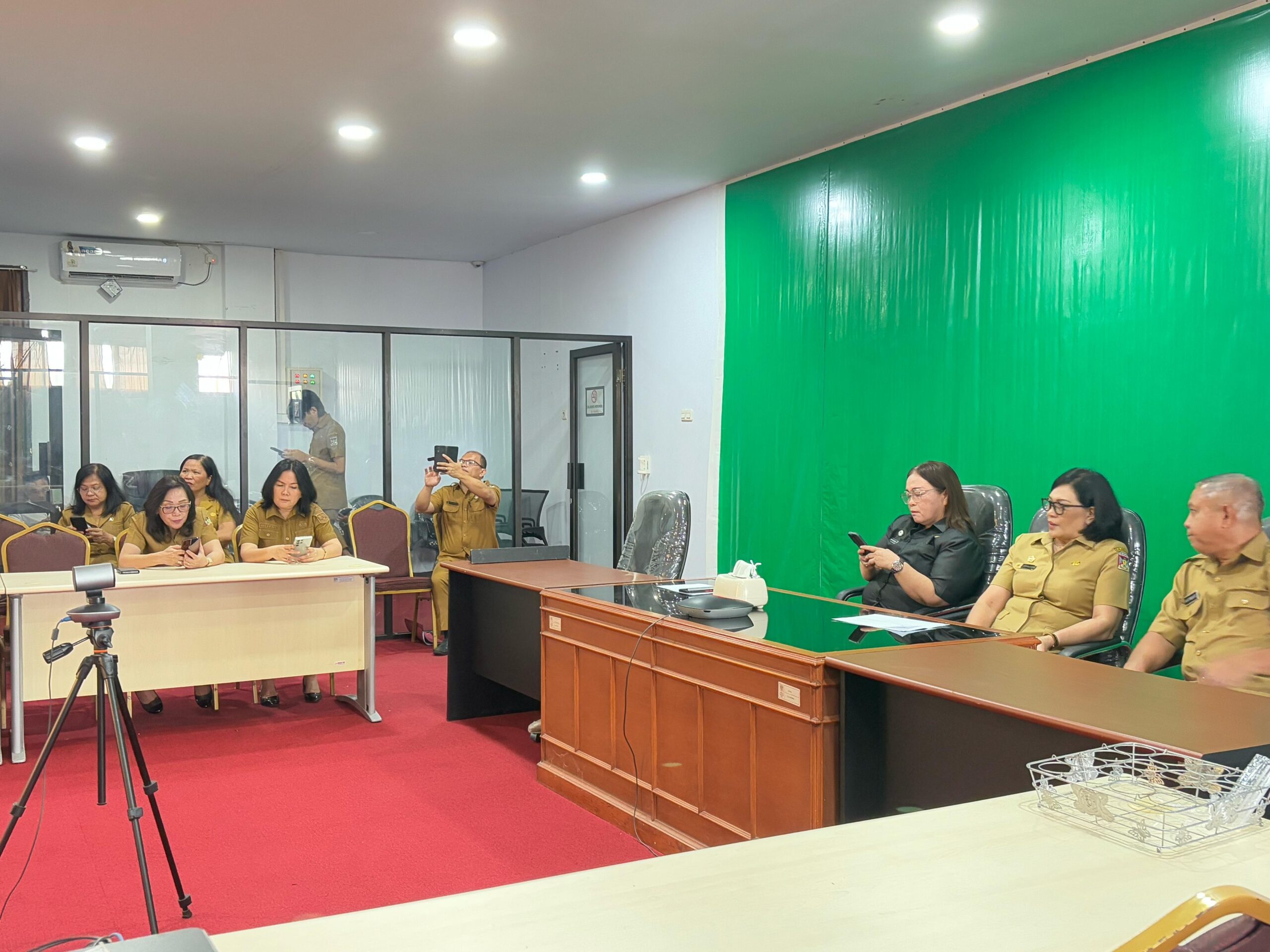 Sekda Lynda Watania Ikuti Rakor  Terkait Pengendalian Inflasi dan Akselerasi Sertifikasi Produk Halal