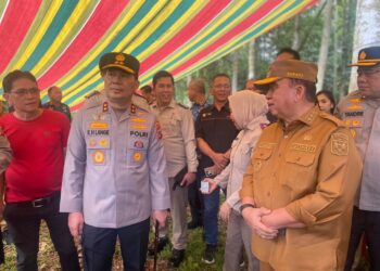 Bupati Minahasa Bersama Kapolda Sulut Tinjau Lokasi Rencana Pembangunan SMA Unggul Garuda di Langowan