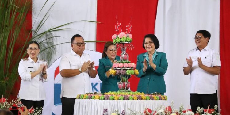 Marthina Lengkong Berharap Gerakan PKK Mampu Berikan Kontribusi Nyata Untuk Kesejahteraan Mayarakat Minahasa