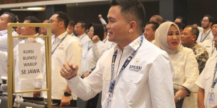 Hadiri Munas APKASI Ke 6, Cerminkan Bupati Ronald Kandoli Mendukung Sinergitas Antar Daerah Untuk Pembangunan Nasional