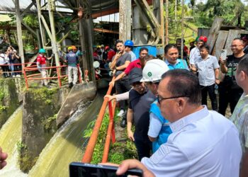Turun Langsung, Bupati Minahasa Pastikan Pintu Air Tonselama Tondano Benar Dibuka