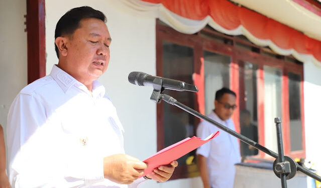 Wabup Fredy Tuda Lantik 5 Pejabat Hukum Tua Di Kecamatan Belang