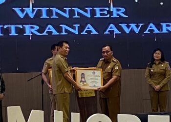 Pemkab Minahasa Terima Penghargaan Paritrana Award Dari BPJS
