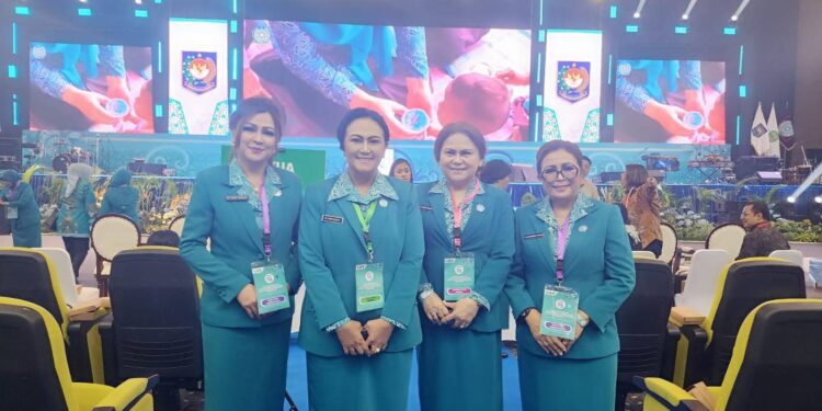 Bupati Minahasa bersama Ketua TP-PKK Hadiri Rakernas dan Puncak Peringatan HKG PKK ke-53 Tahun 2025 di Samarinda