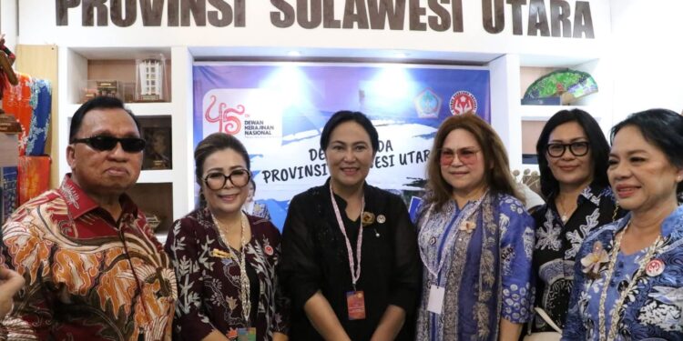 Bupati Robby Dondokambey dan Ketua TP-PKK Hadiri Syukuran HUT Dekranas ke-45 di Balikpapan