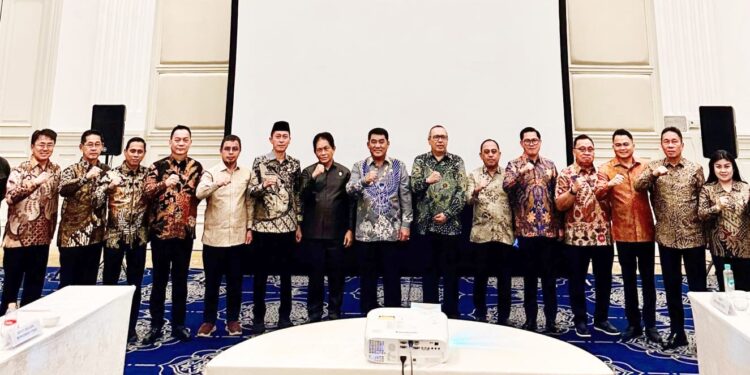 Bupati Robby Hadiri Rakor Lintas Sektor. Pemkab Minahasa Komitmen Mendukung Penataan Ruang Yang Bermanfaat Bagi Masyarakat