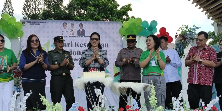 Sekda Lynda Watania Hadiri Peringatan HKN ke 61 di Kabupaten
