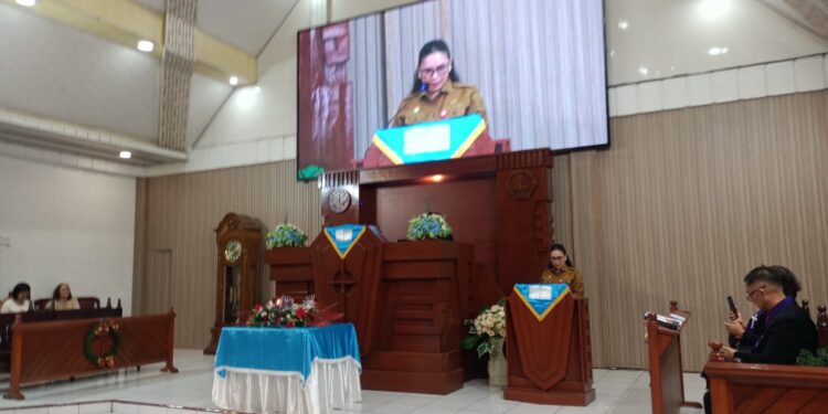 Wabup Vanda Sarundajang Hadiri Safari Natal di Kecamatan Kawangkoan Raya, Langowan Raya, Tompaso Raya dan Sonder