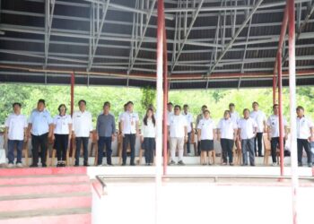 Hukum Tua Desa Basaan Dua Menghadiri Pelantikan Pengurus TP-PKK Kecamatan Ratatotok