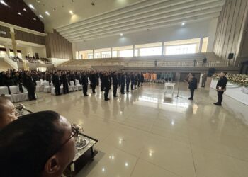 Bupati Robby Lantik 16 Pejabat Eselon Dua di Lingkungan Pemkab Minahasa