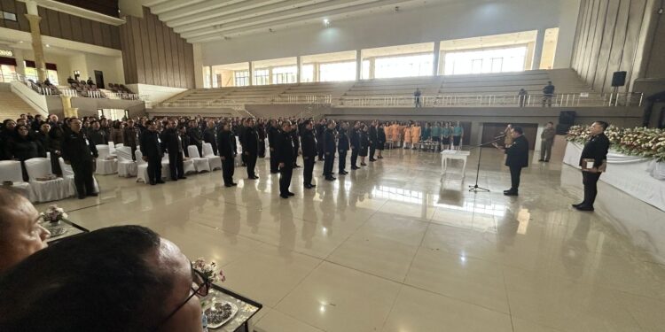 Bupati Robby Lantik 16 Pejabat Eselon Dua di Lingkungan Pemkab Minahasa