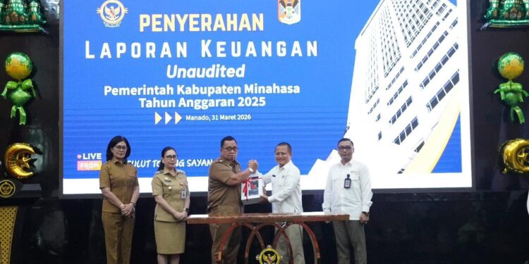 Bupati Robby Serahkan LKPD Unaudited TA 2025 ke BPK Sulut