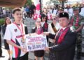 Moment Hardiknas, Bupati dan Wabup Minahasa Serahkan Bonus Atlit Peraih Medali Porprov XII Sulut