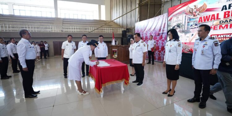 Bupati dan Wakil Bupati Minahasa Mutasi 114 Pejabat Eselon Tiga Dan Empat, Brikut Daftar Pejabat Yang Dilantik
