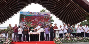 Minahasa Tuan Rumah HUT Ke-64 PKB Sinode GMIM, Bupati Robby : Pelayanan Kaum Bapa Jadi Akar Yang Kuat Dalam Keluarga