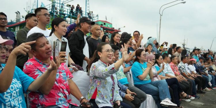 Wabup Vanda Hadiri Festival Pesona Selat Lembe